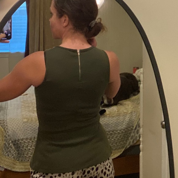 Cute peplum top with beaded collar - Picture 5 of 7